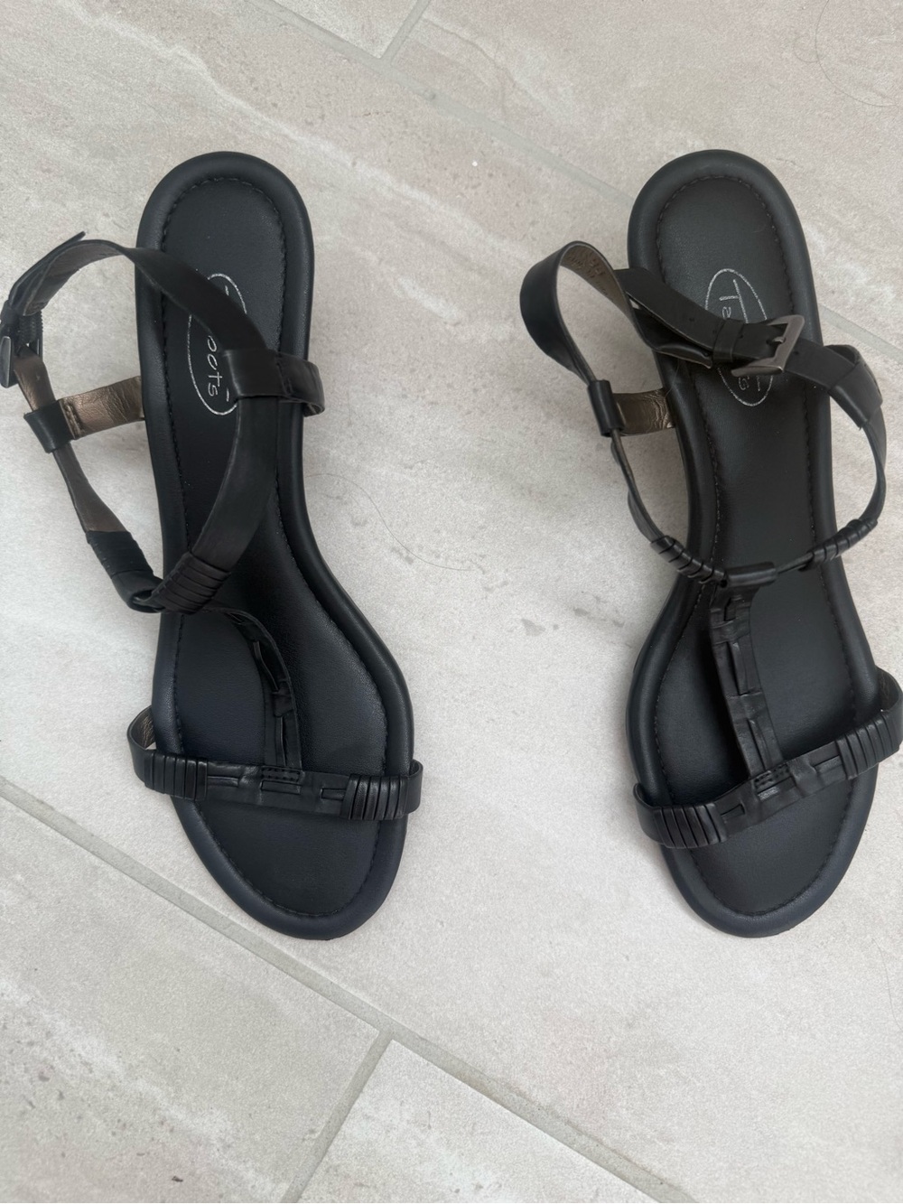 Talbots Black T-Strap Leather Sandals